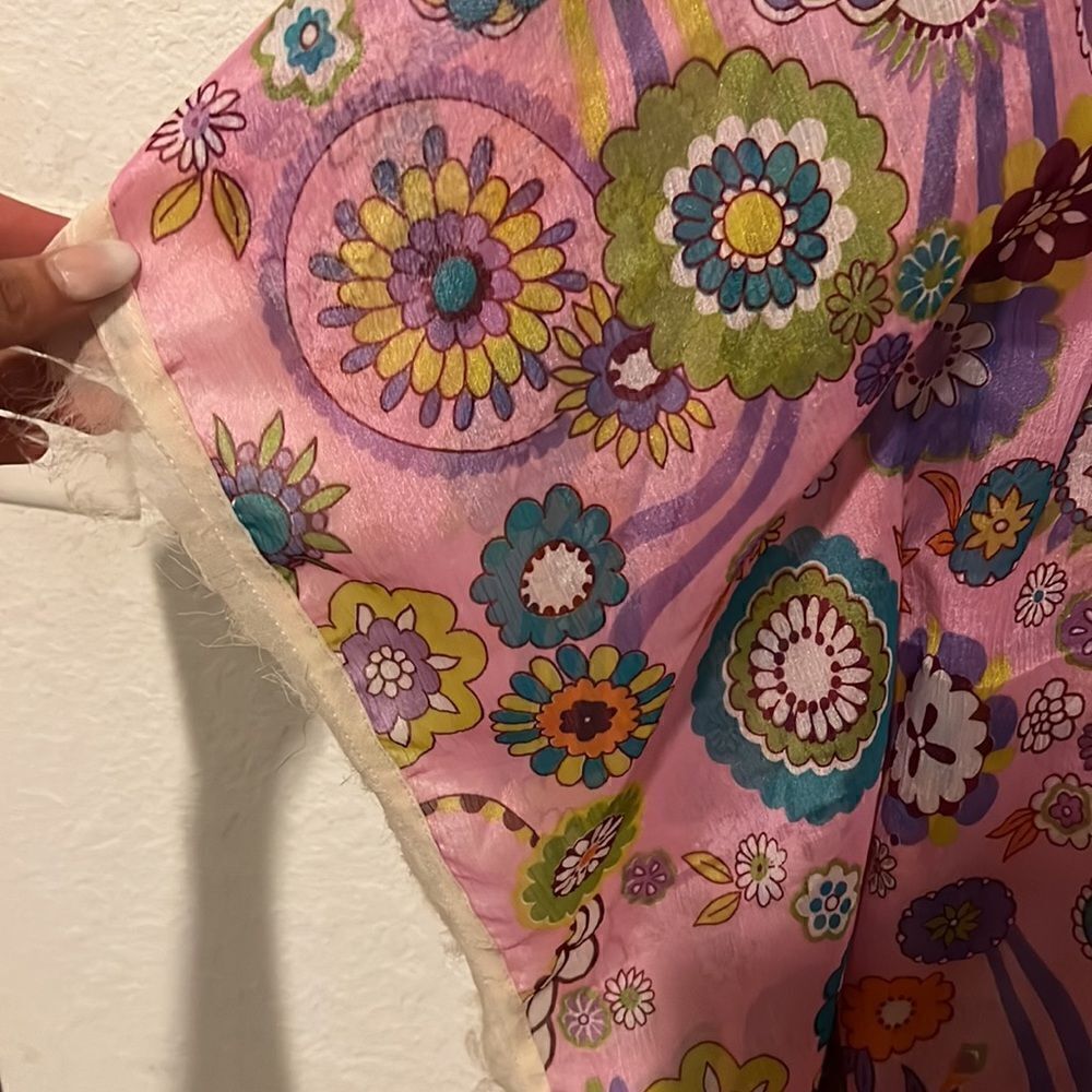 One Size Fits All Beautiful Chiffon Beach Cover Up - Beaded - Pink Design - Picture 3 of 6